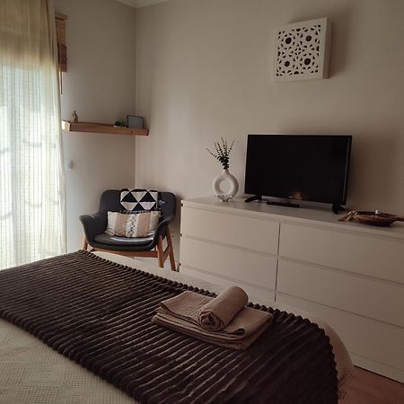 Lovely Bedroom In Aljezur Exterior photo